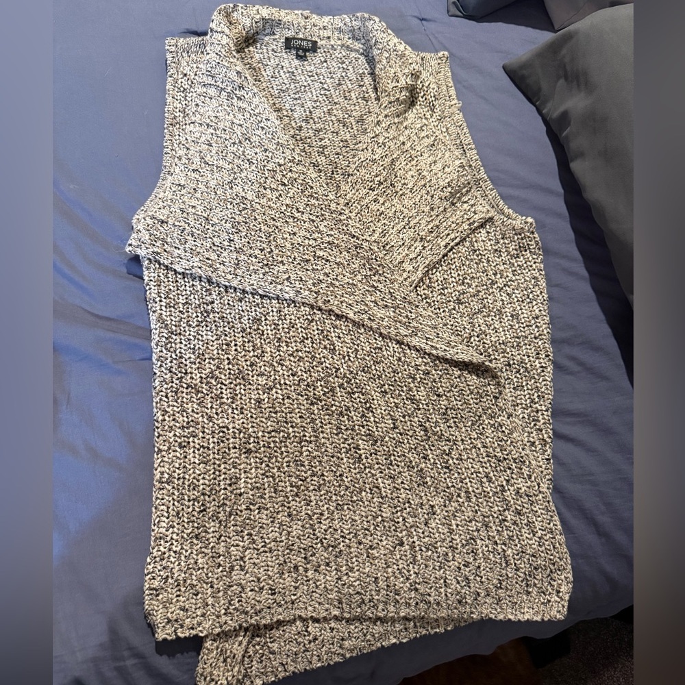 Women's Gray Knit Sleeveless Top